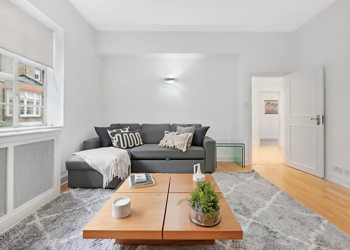 2 Bed Apartment- Mayfair 1