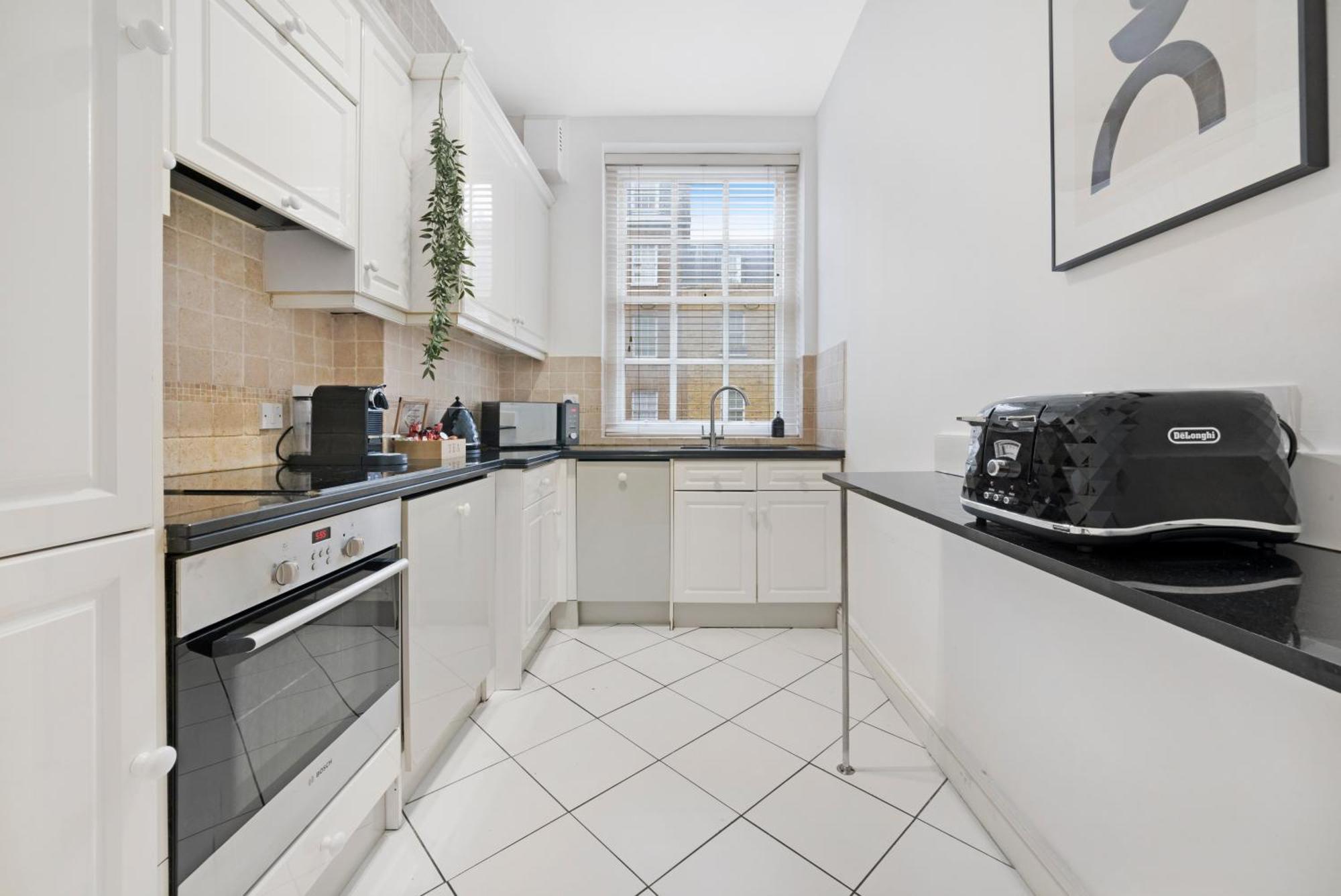 2 Bed Apartment- Mayfair 1 Апартаменты *